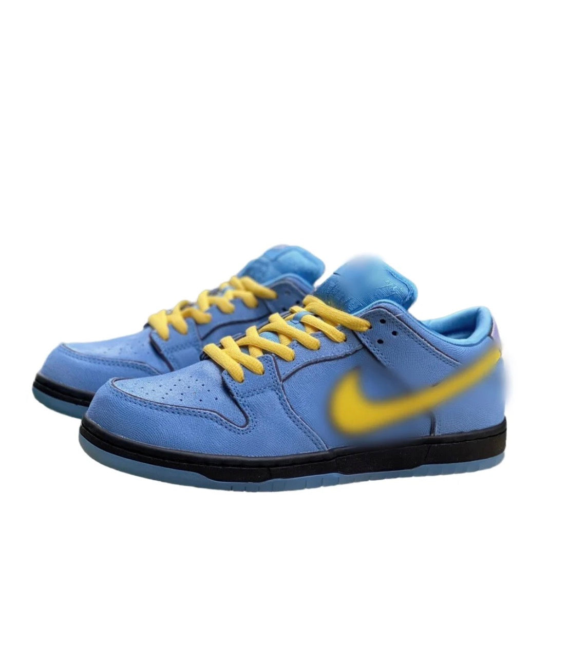 The Powerpuff Girls x N1ke SB DunkLow “Bubbles”