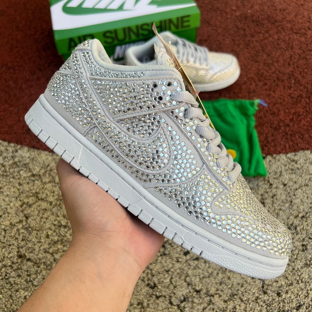 N1ke Dunk SB flea market