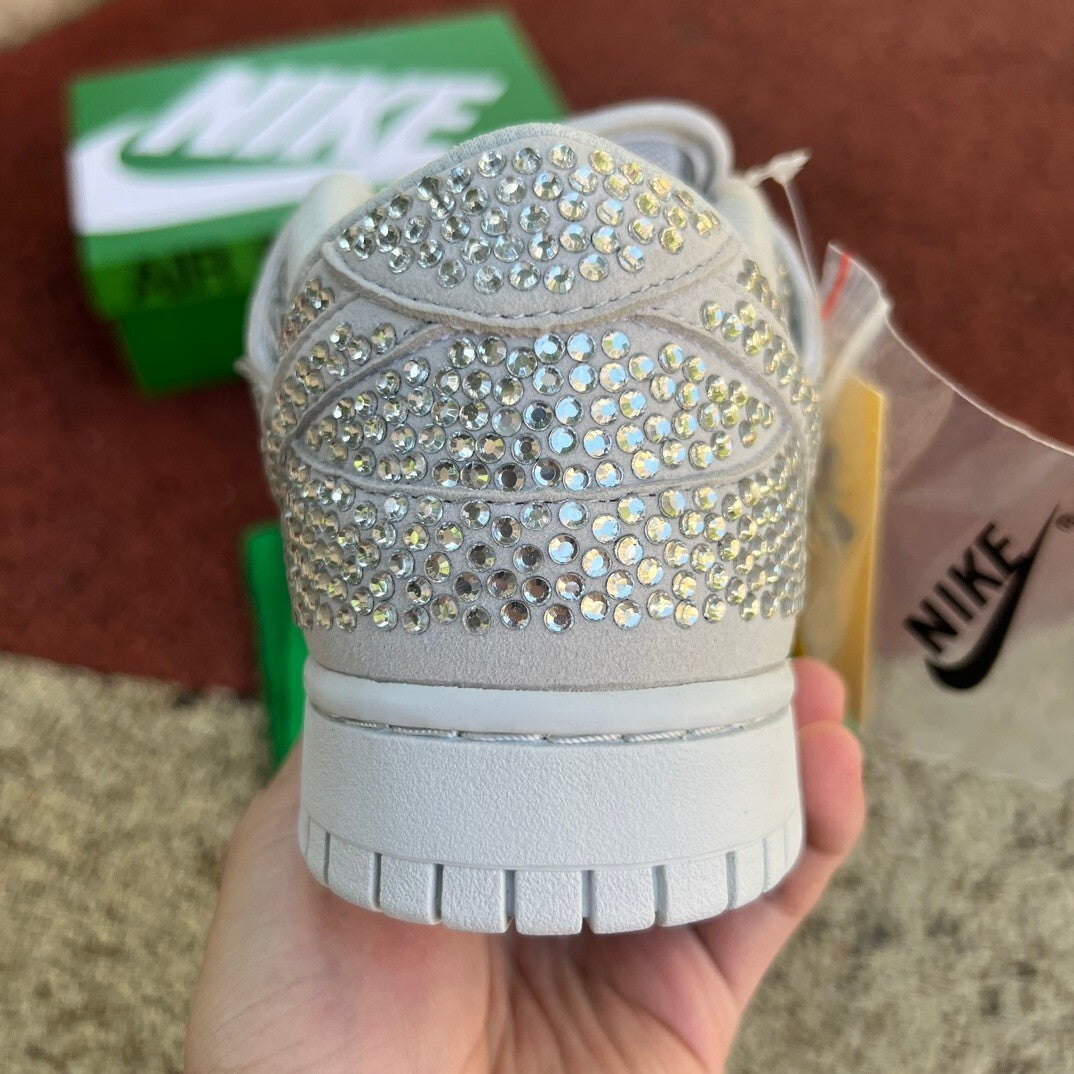 N1ke Dunk SB flea market